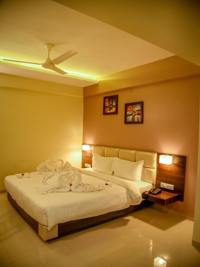 Royal Inn Khandwa Εξωτερικό φωτογραφία