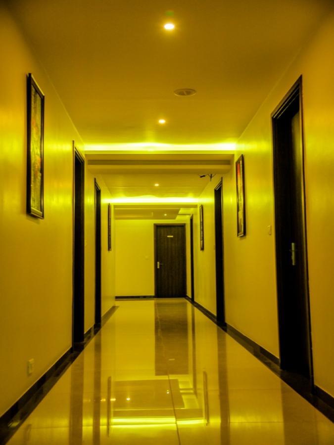 Royal Inn Khandwa Εξωτερικό φωτογραφία