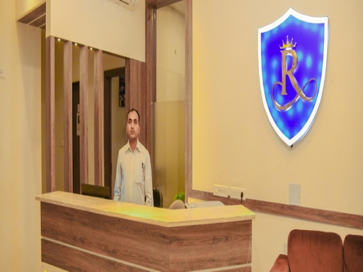 Royal Inn Khandwa Εξωτερικό φωτογραφία