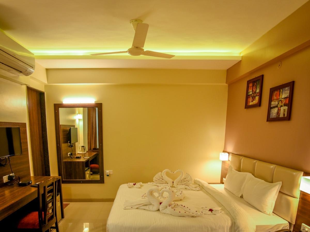 Royal Inn Khandwa Εξωτερικό φωτογραφία