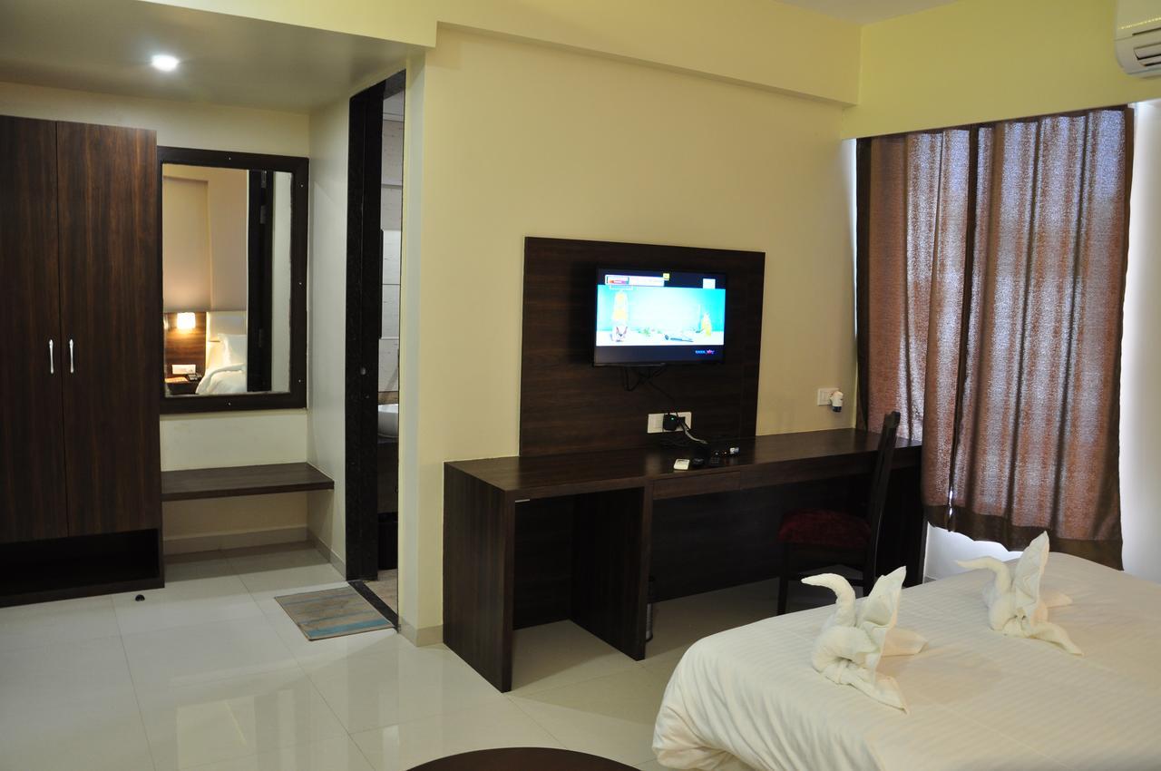 Royal Inn Khandwa Εξωτερικό φωτογραφία